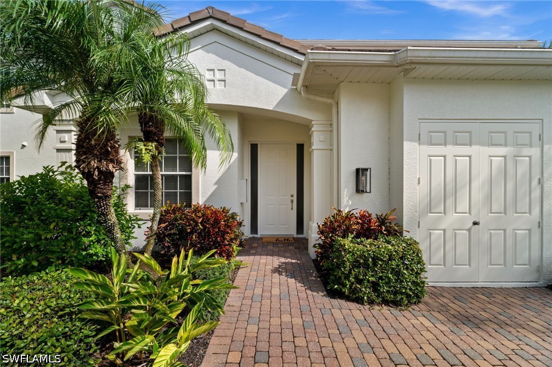 4 Bed Waterfront Home for Sale in Naples, photo 2