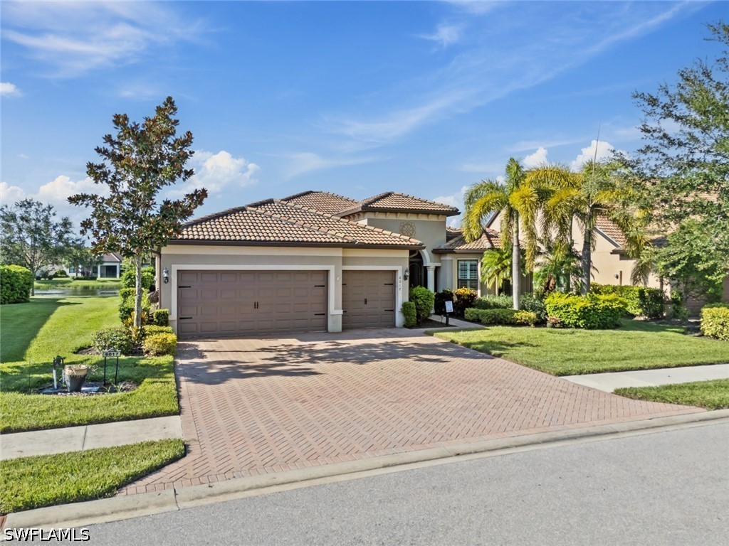 3 Bed Pool Home for Sale in Del Webb, photo 2