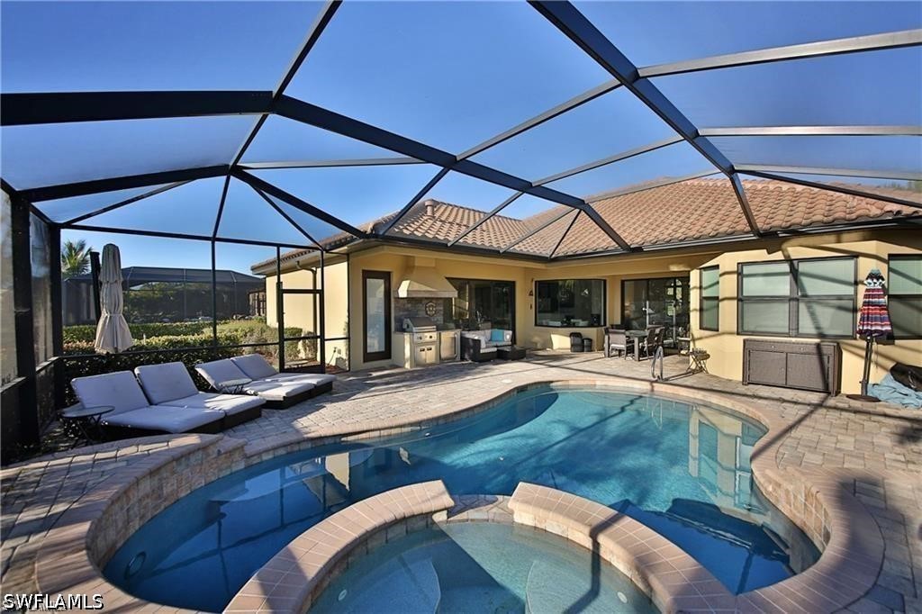 4 Bed Pool Home for Sale in Italia, photo 2