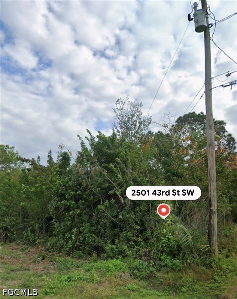 Residential for Sale in Lehigh Acres, photo 2