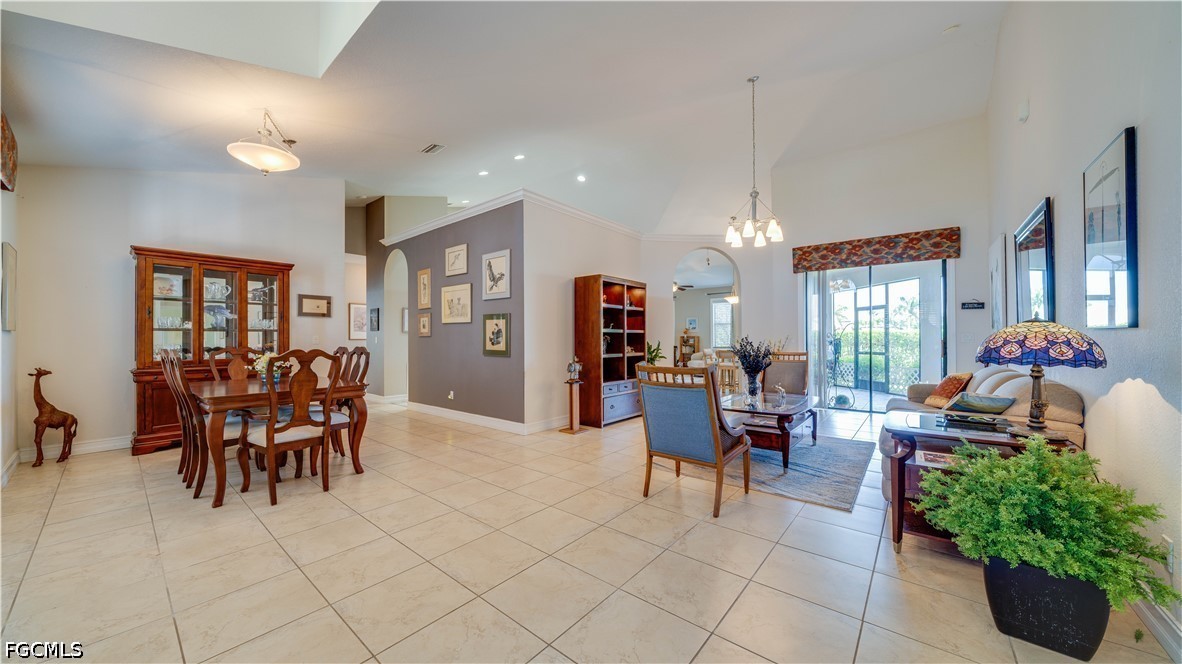 3 Bed SingleFamilyResidence for Sale in Cape Coral, photo 2