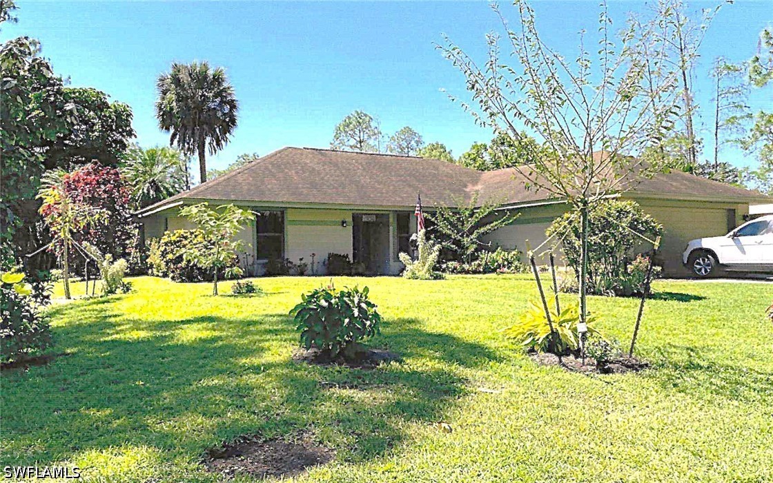 3 Bed Waterfront Home for Sale in Naples, photo 2
