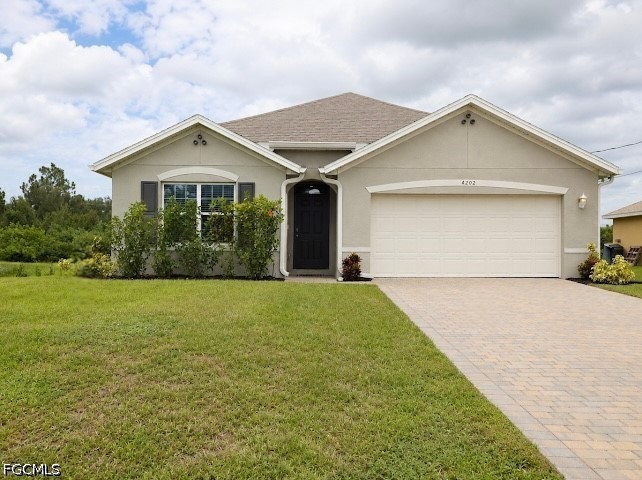 4 Bed SingleFamilyResidence for Sale in Lehigh Acres, photo 2