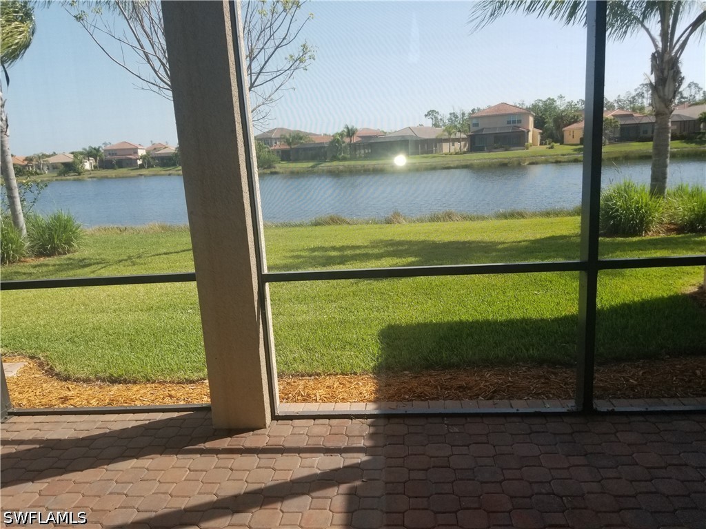 4 Bed Waterfront Home for Sale in Fort Myers, photo 2