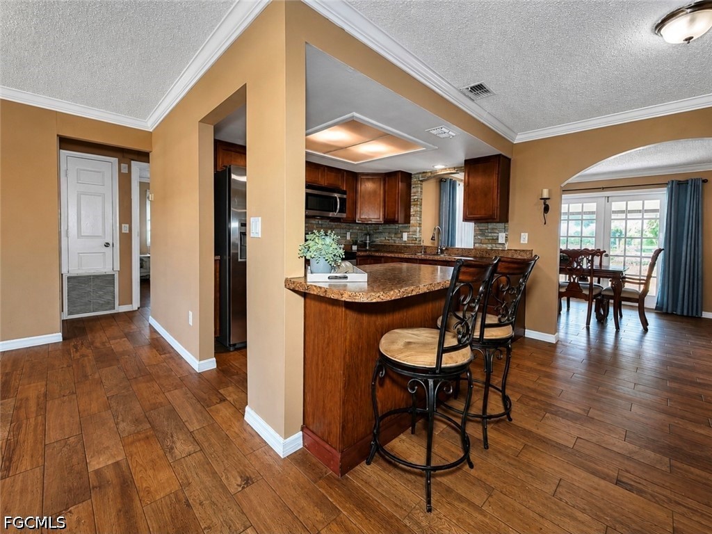 3 Bed SingleFamilyResidence for Sale in North Fort Myers, photo 2