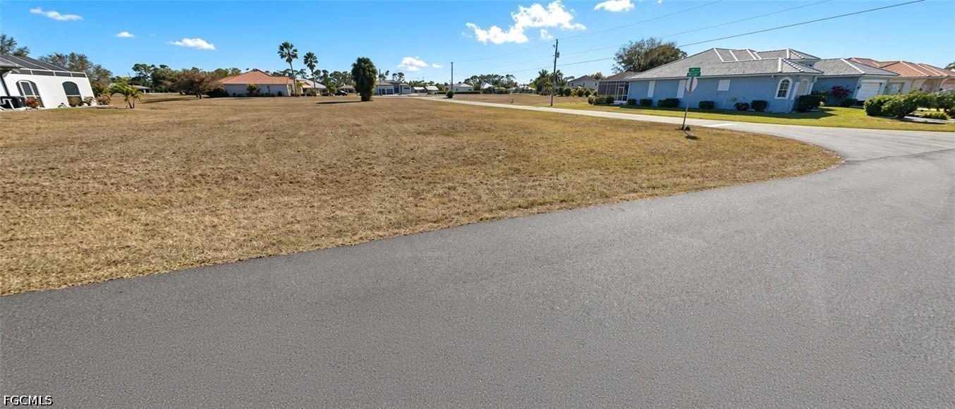 Residential for Sale in Punta Gorda Isles, photo 2