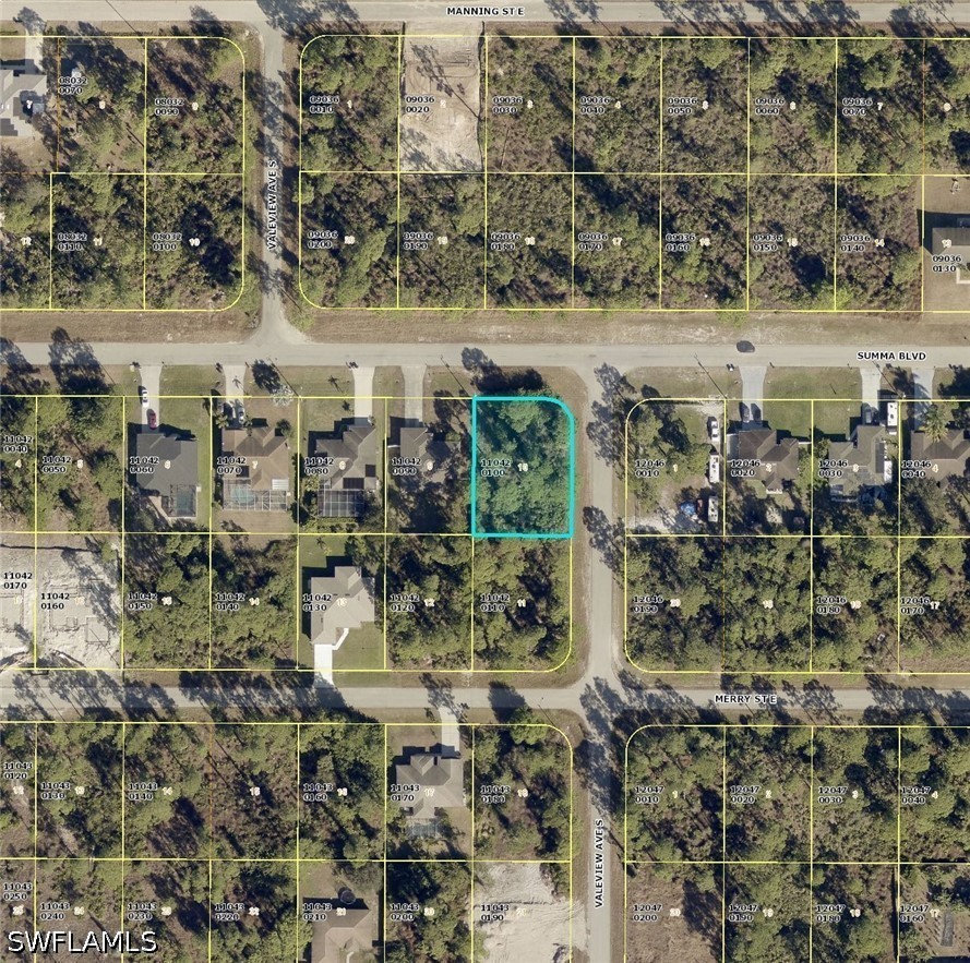 Residential for Sale in Lehigh Acres, photo 2