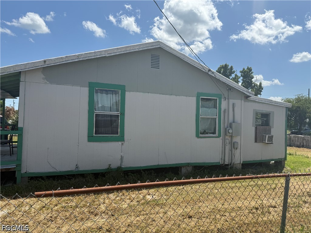 3 Bed SingleFamilyResidence for Sale in Lakeview Terr, photo 2