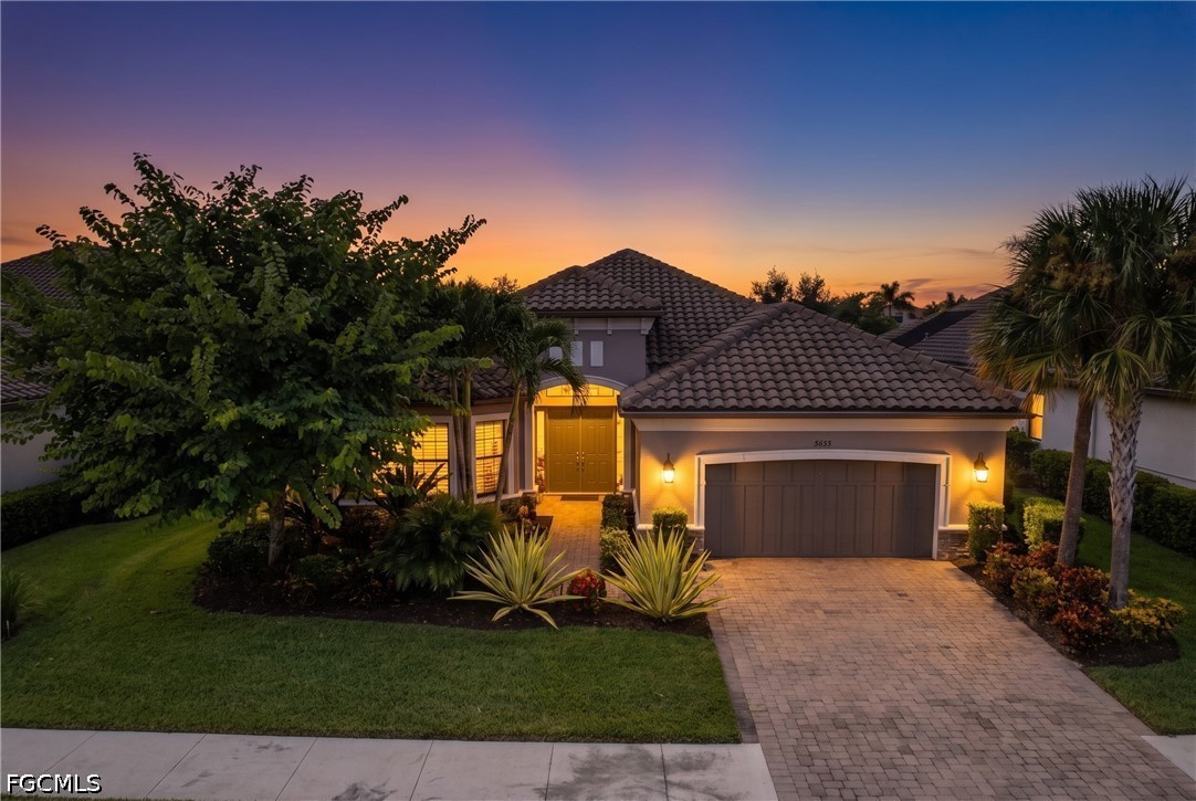 3 Bed Pool Home for Sale in Esplanade, photo 2