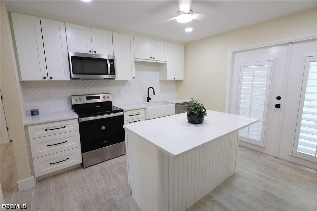 2 Bed SingleFamilyResidence for Sale in Estero, photo 2