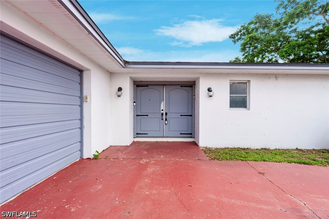 3 Bed Pool Home for Sale in Lehigh Acres, photo 2