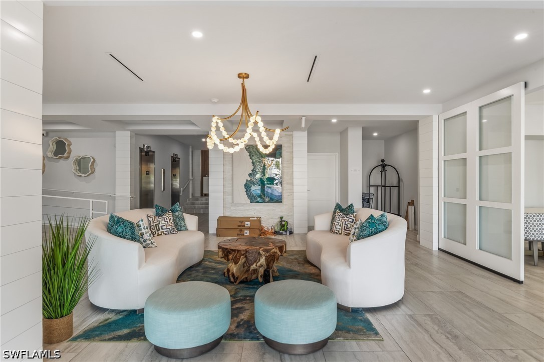 Condominium for Sale in Vanderbilt Towers, photo 2