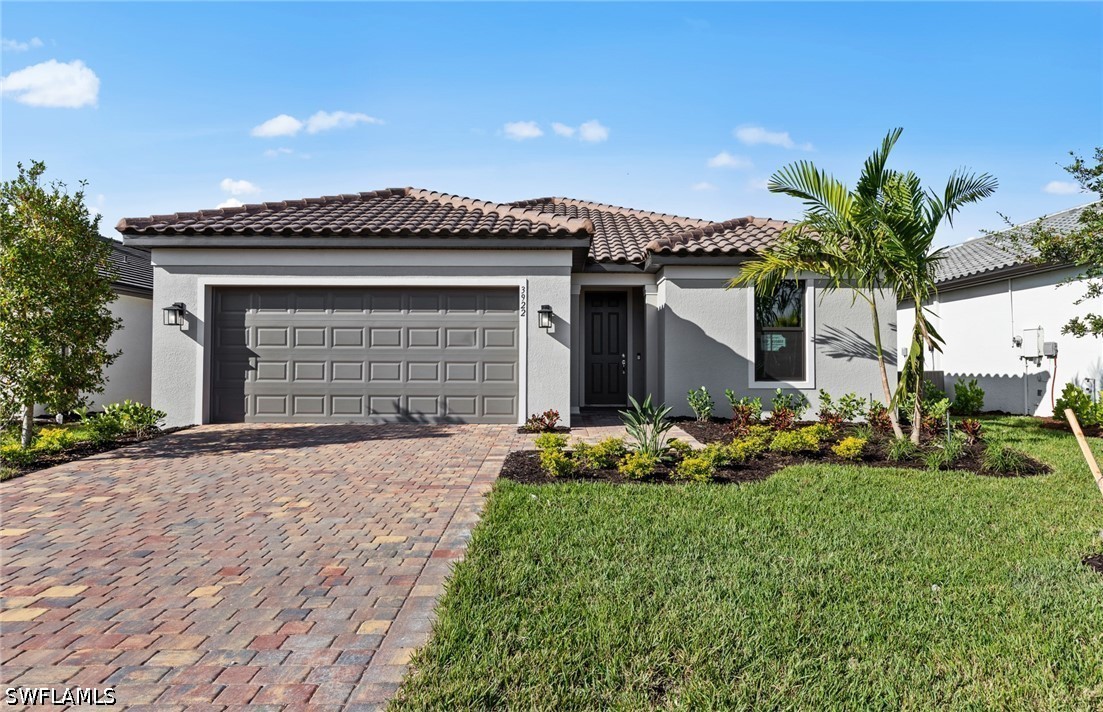 3 Bed SingleFamilyResidence for Sale in Alva, photo 2