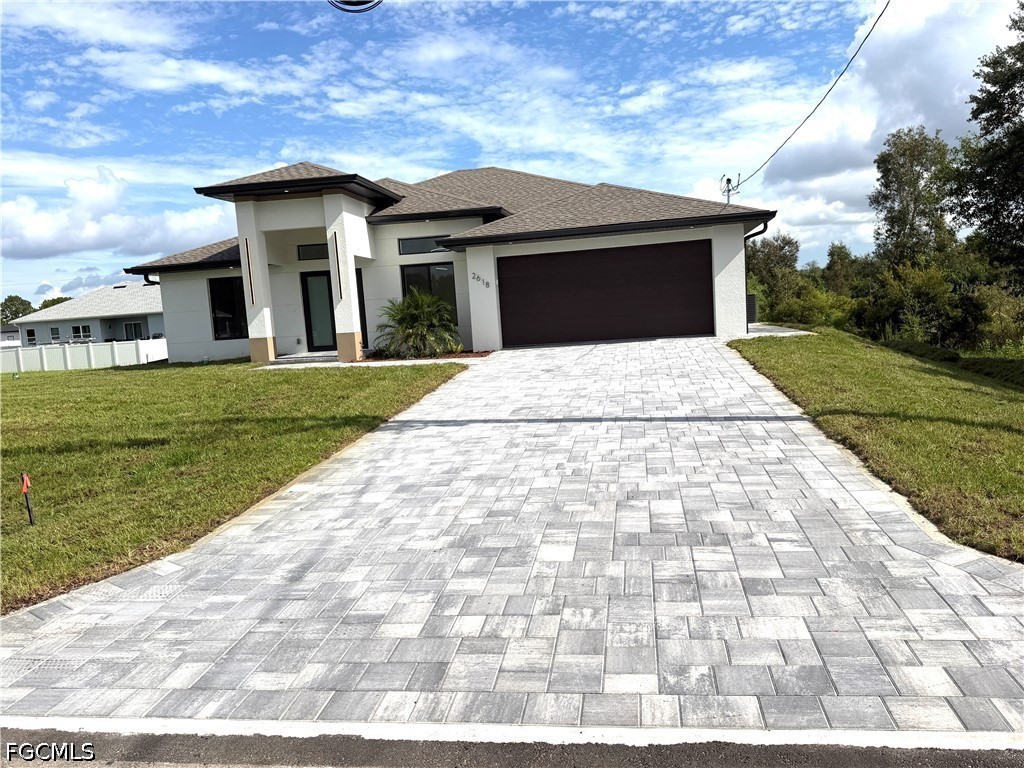 3 Bed SingleFamilyResidence for Sale in Lehigh Acres, photo 2