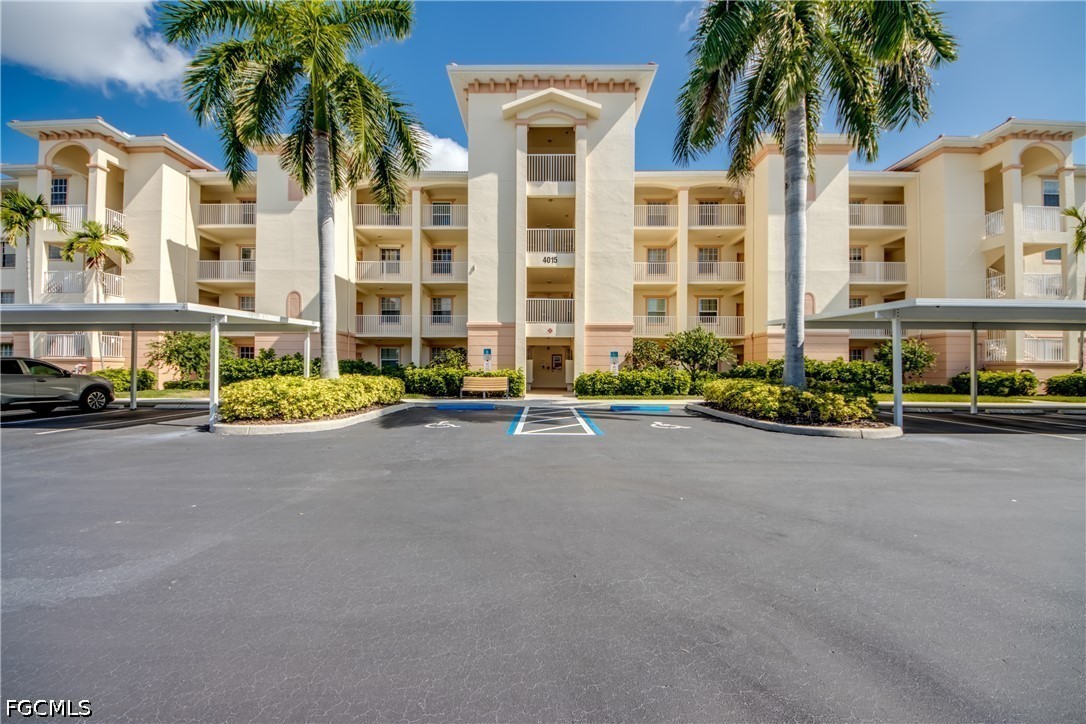 2 Bed Condominium for Sale in Fairway Villas, photo 2