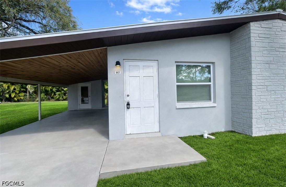 1 Bed Duplex for Sale in Fort Myers, photo 2