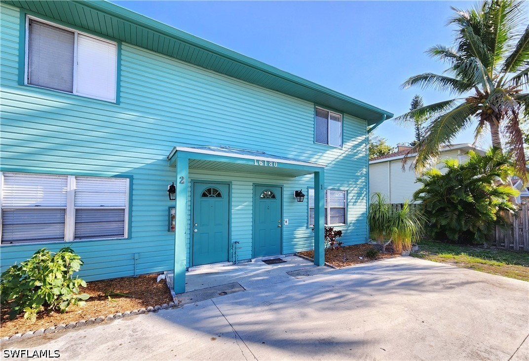 2 Bed Quadruplex for Sale in Fort Myers, photo 2