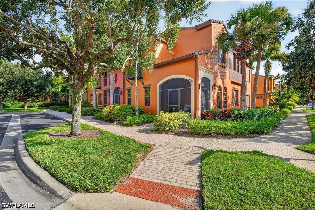 3 Bed Condominium for Sale in Ole, photo 2