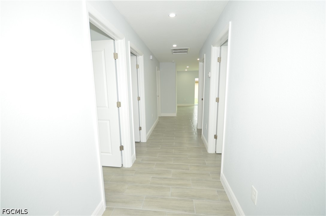 3 Bed Duplex for Sale in Fort Myers, photo 2