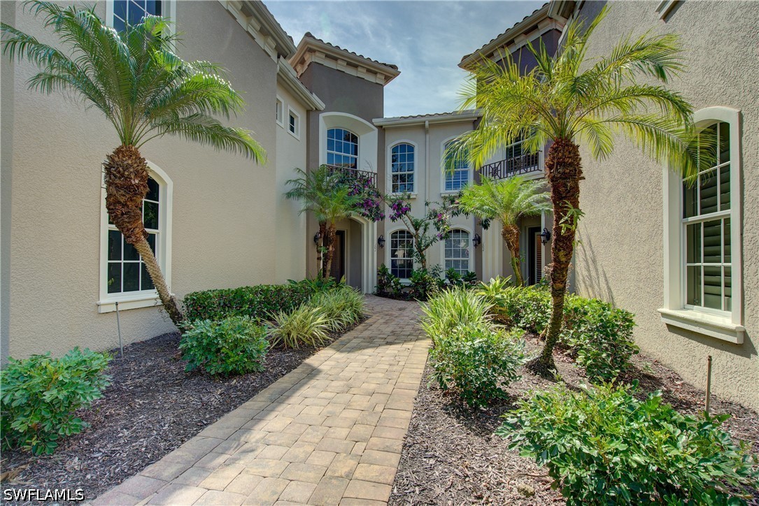 2 Bed Waterfront Home for Sale in Cassia, photo 2
