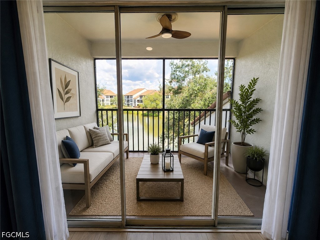 2 Bed Waterfront Home for Sale in Naples, photo 2