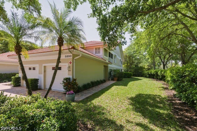3 Bed Waterfront Home for Sale in Naples, photo 2