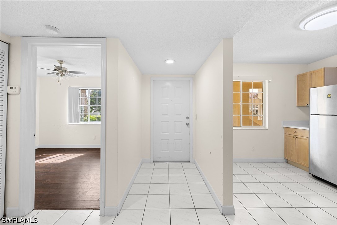 2 Bed Condominium for Sale in Naples, photo 2