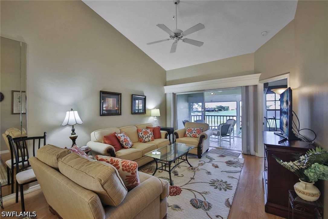 2 Bed Condominium for Sale in Bonita Springs, photo 2