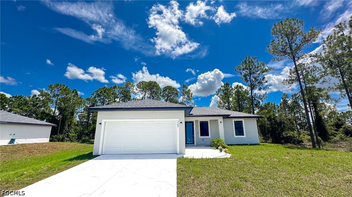 3 Bed SingleFamilyResidence for Sale in Lehigh Acres, photo 2