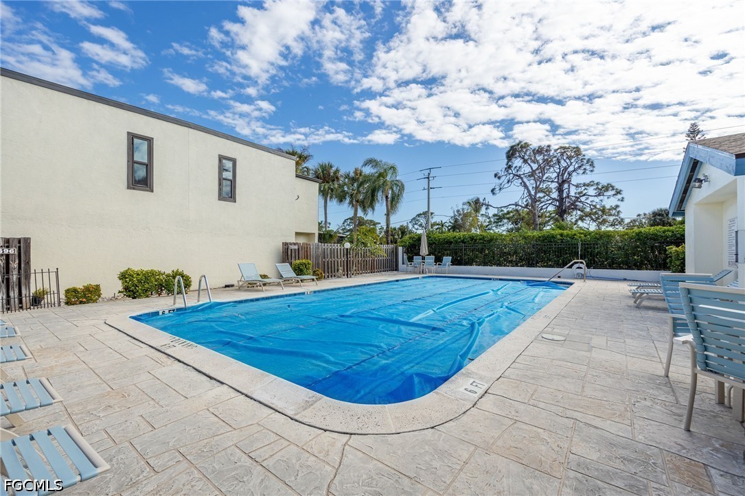 3 Bed Townhouse for Sale in Robin'S Roost, photo 2