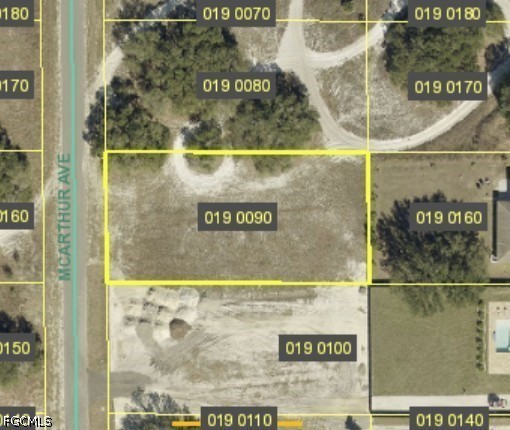 Residential for Sale in Lehigh Acres, photo 2