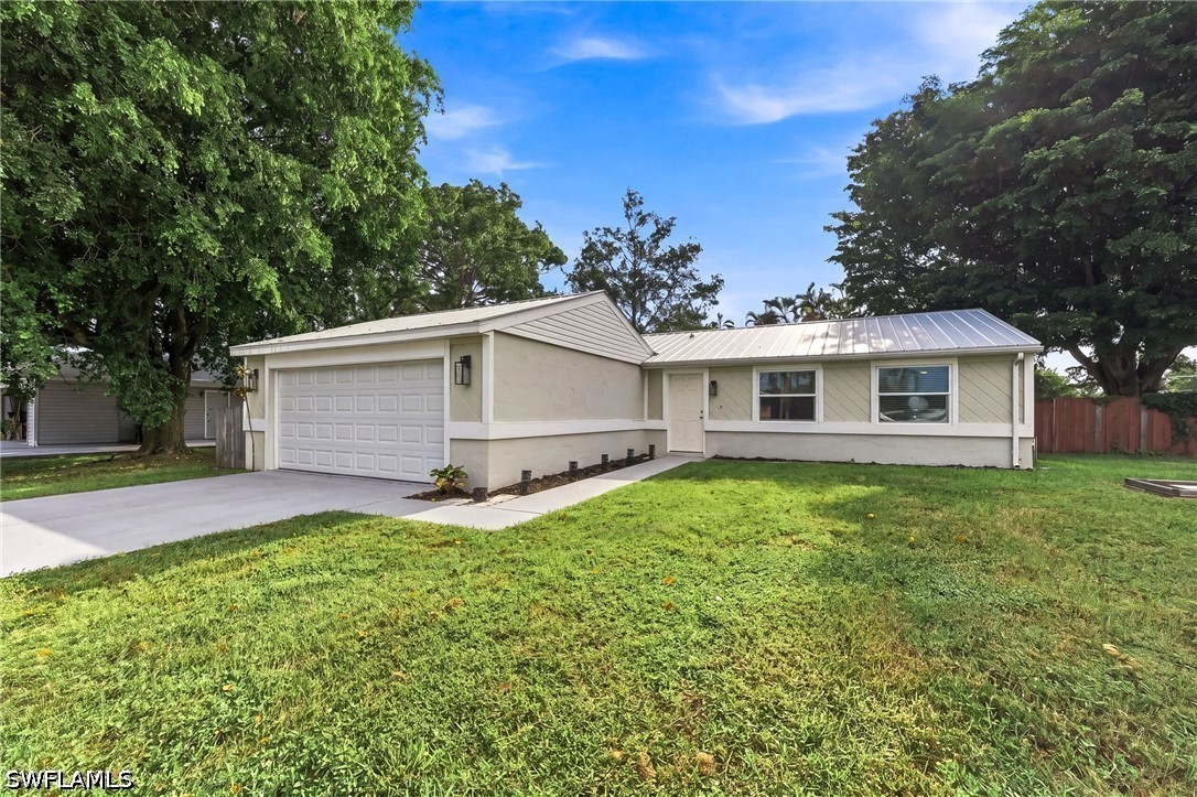 3 Bed SingleFamilyResidence for Sale in San Carlos Park, photo 2