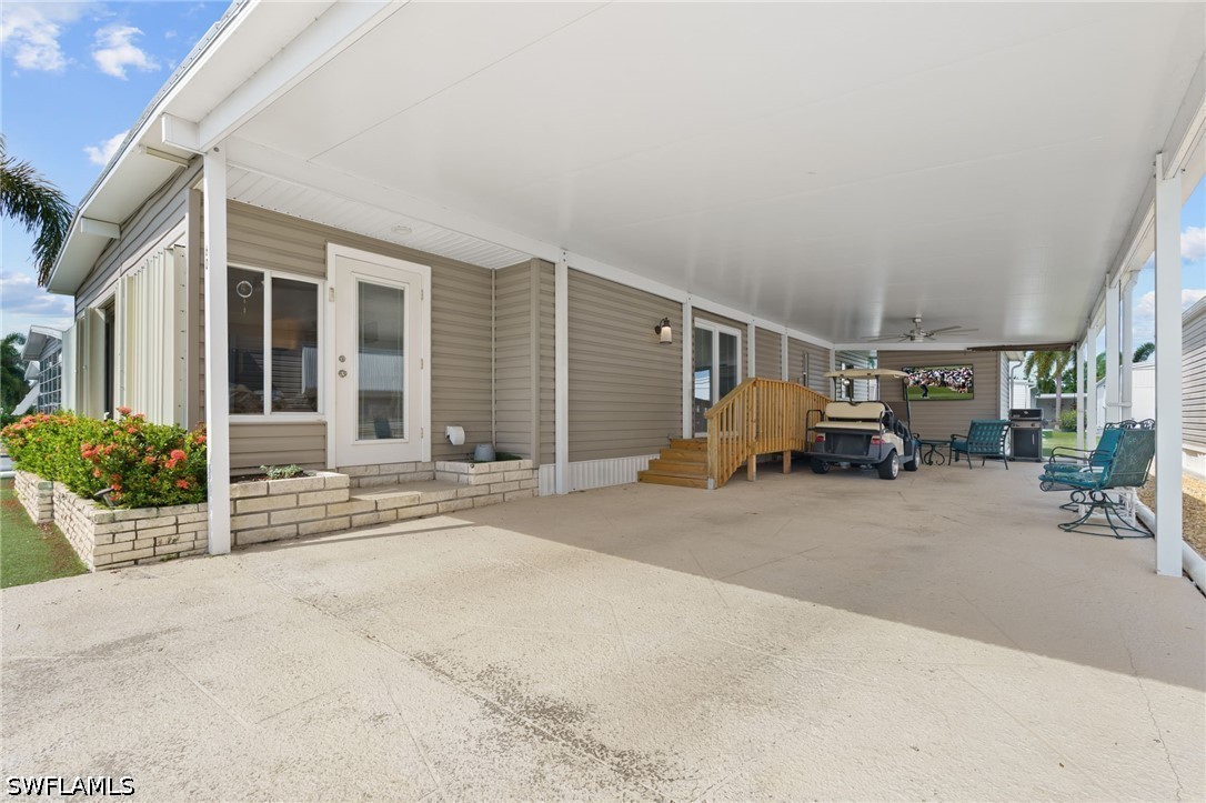 2 Bed ManufacturedHome for Sale in Naples, photo 2