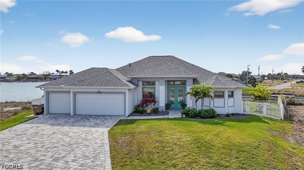 3 Bed Pool Home for Sale in Cape Coral, photo 2
