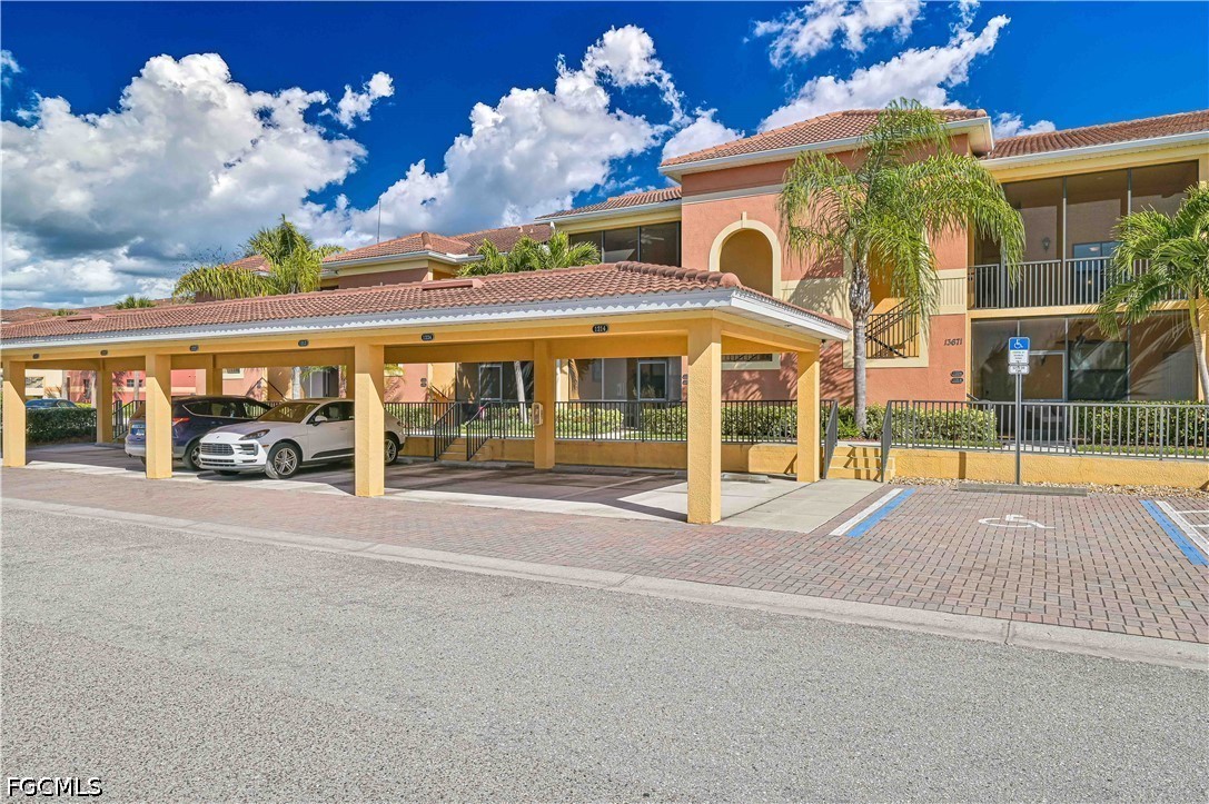2 Bed Condominium for Sale in Palmetto Cove, photo 2
