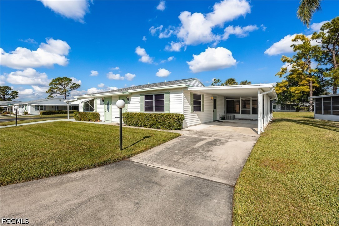 2 Bed Attached for Sale in Pinewood Condominium, photo 2