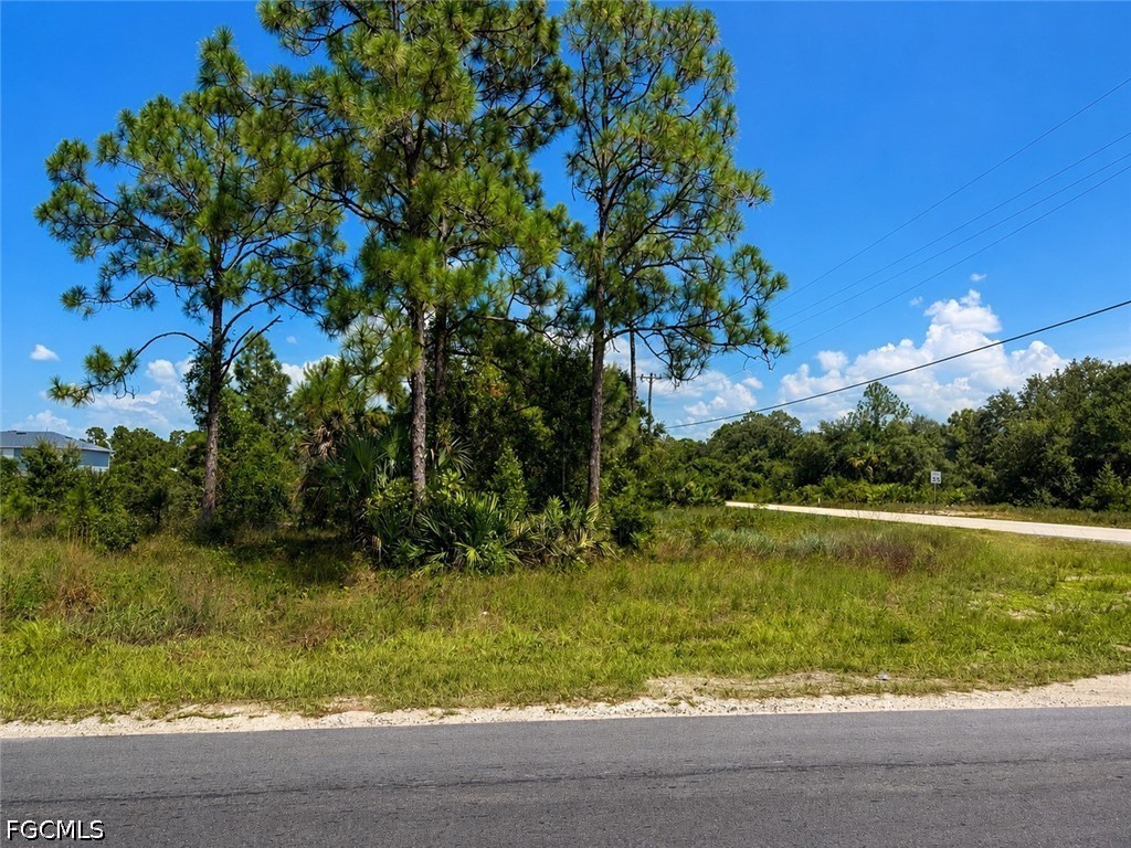 Residential for Sale in Lehigh Acres, photo 2