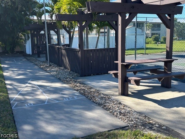 2 Bed Condominium for Sale in Sanibel Way Condo, photo 2