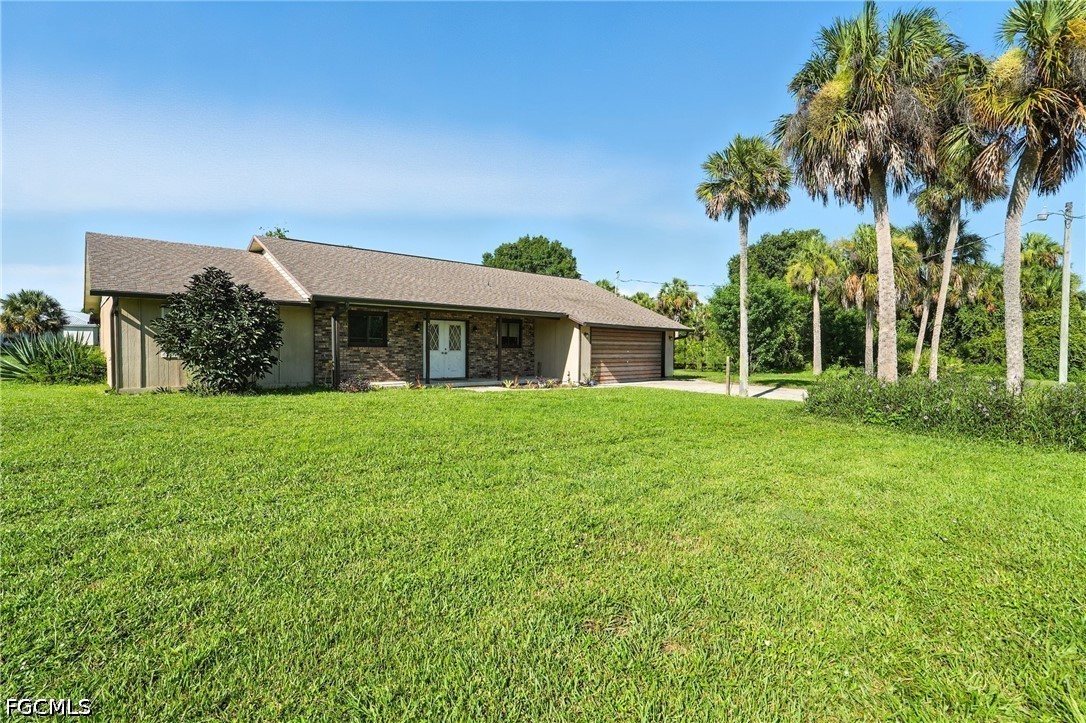 3 Bed SingleFamilyResidence for Sale in Port Labelle, photo 2