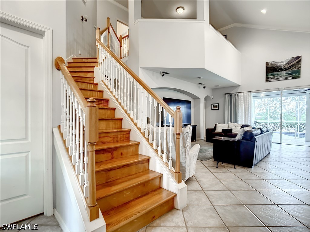 4 Bed Pool Home for Sale in Laurel Lakes, photo 2