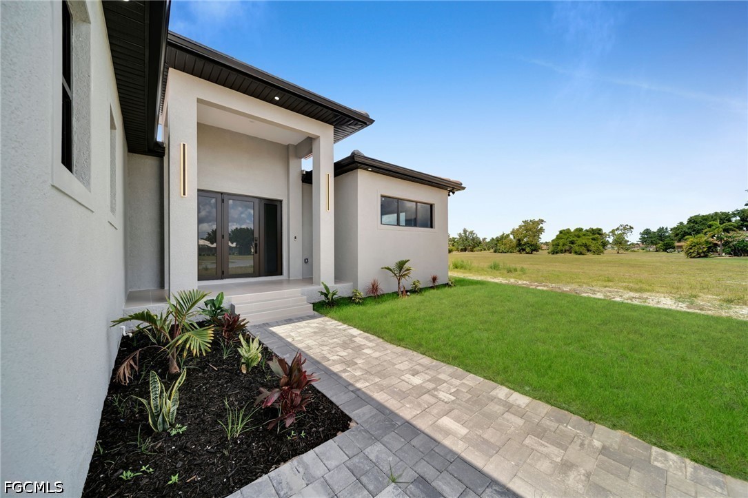 3 Bed Pool Home for Sale in Punta Gorda, photo 2