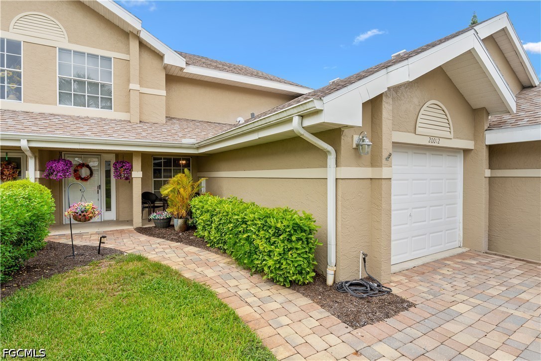 3 Bed Waterfront Home for Sale in Estero, photo 2