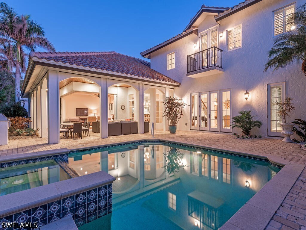 5 Bed Pool Home for Sale in Olde Naples, photo 2