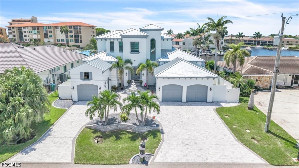 5 Bed Pool Home for Sale in Savona, photo 2