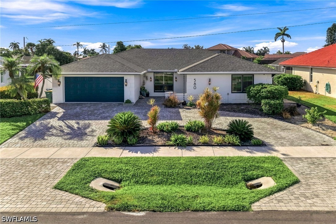 3 Bed Pool Home for Sale in Marco Island, photo 2
