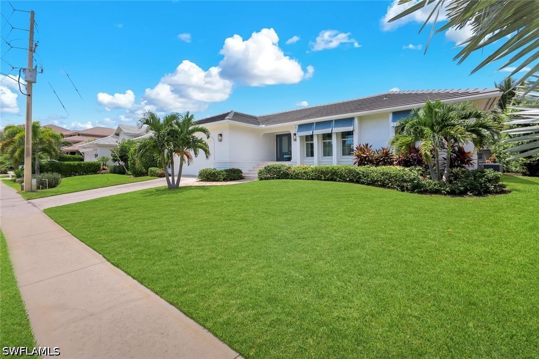 3 Bed Pool Home for Sale in Marco Beach, photo 2