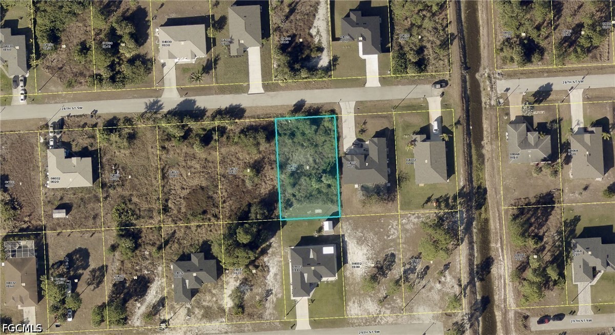 Residential for Sale in Lehigh Acres, photo 2