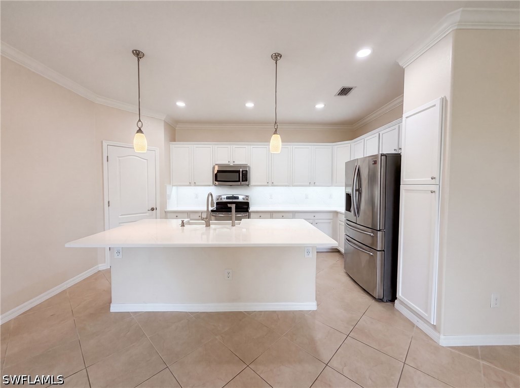 4 Bed Pool Home for Sale in Reflection Isles, photo 2