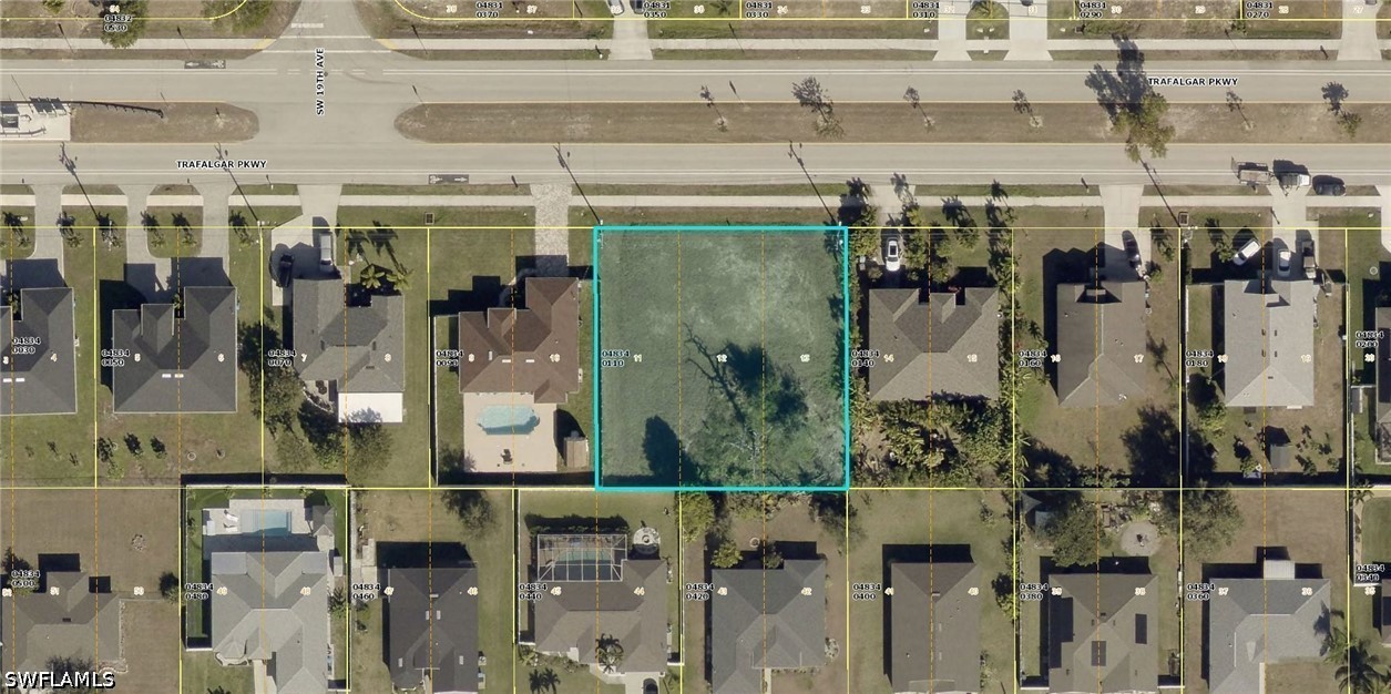 Residential for Sale in Cape Coral, photo 2