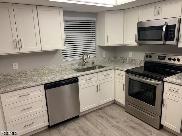 2 Bed Condominium for Sale in Fort Myers, photo 2